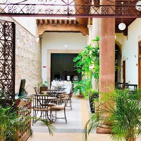 Hotel Expres By Hosting House Morelia Exterior photo
