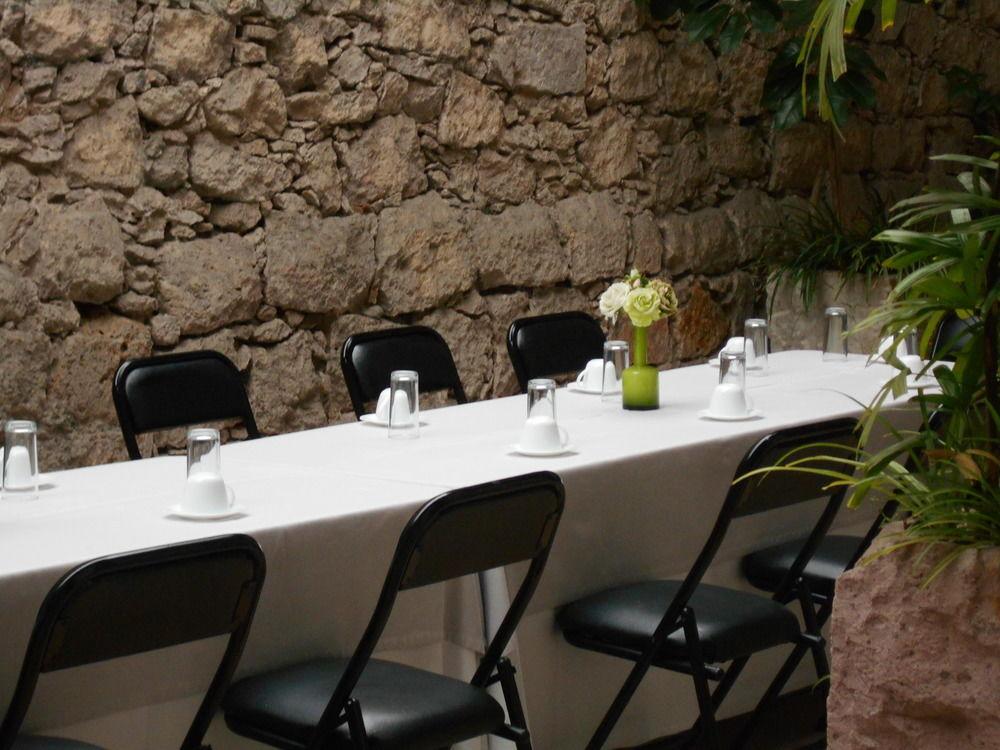 Hotel Expres By Hosting House Morelia Exterior photo