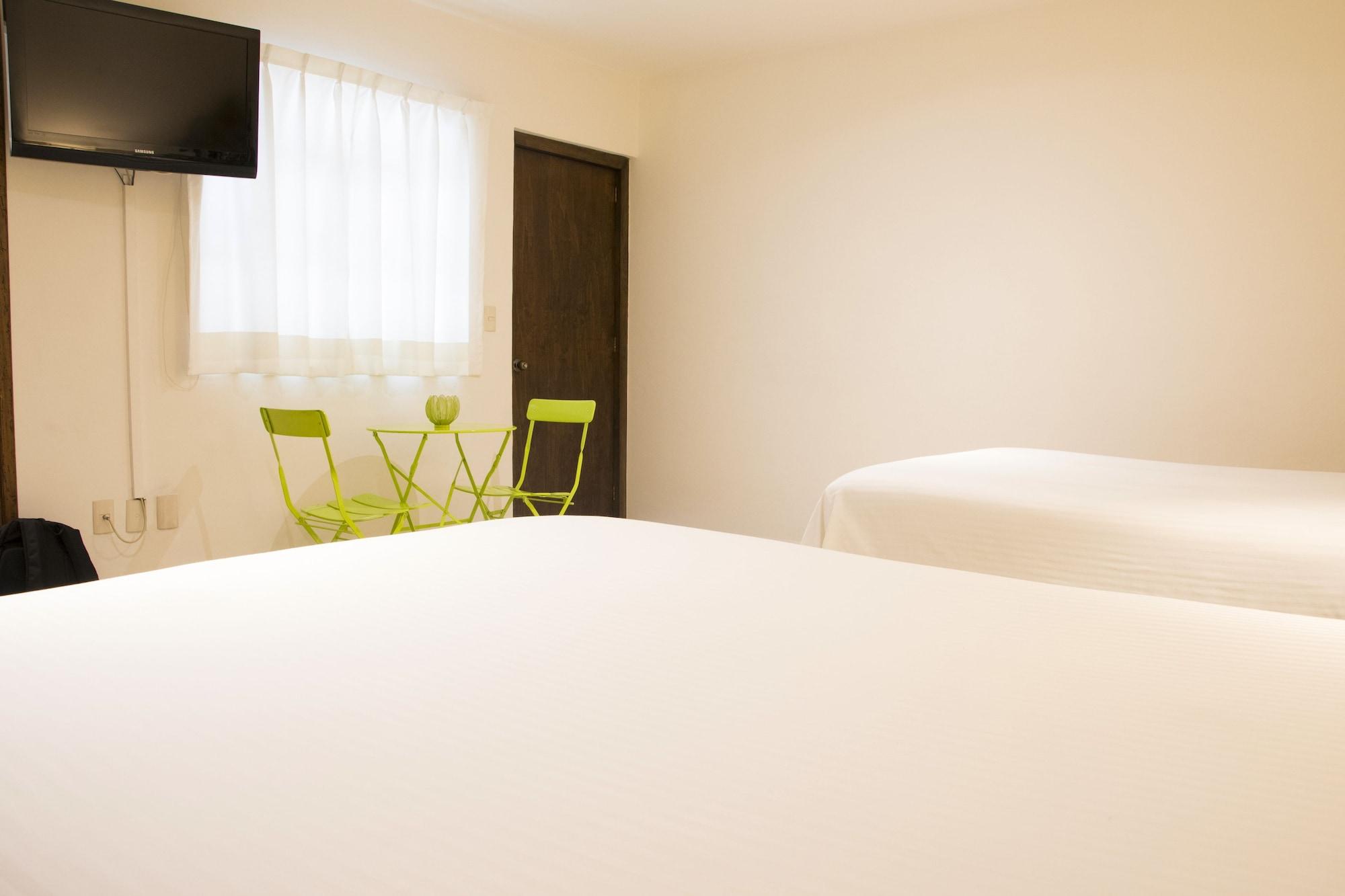 Hotel Expres By Hosting House Morelia Exterior photo