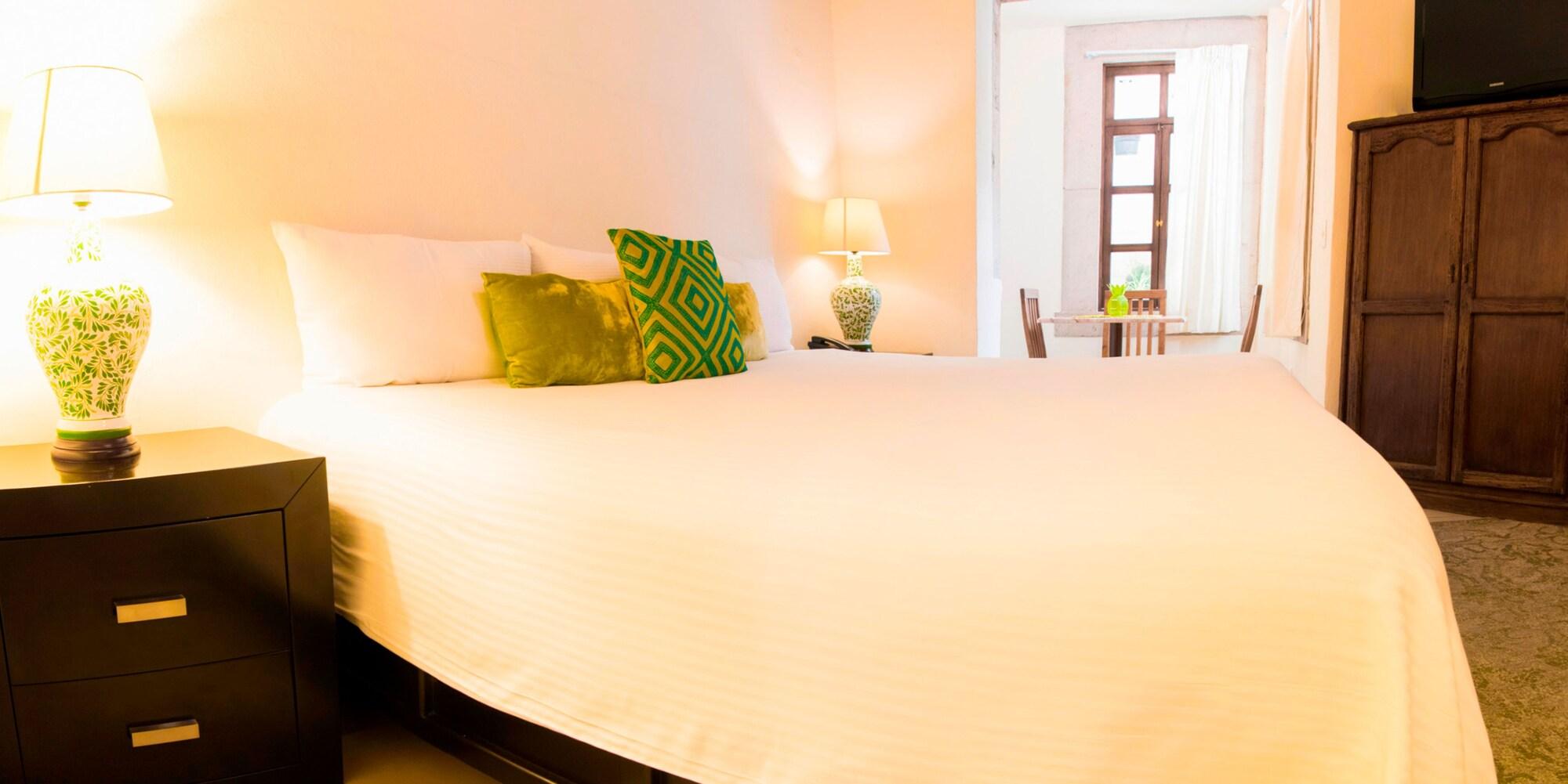 Hotel Expres By Hosting House Morelia Exterior photo