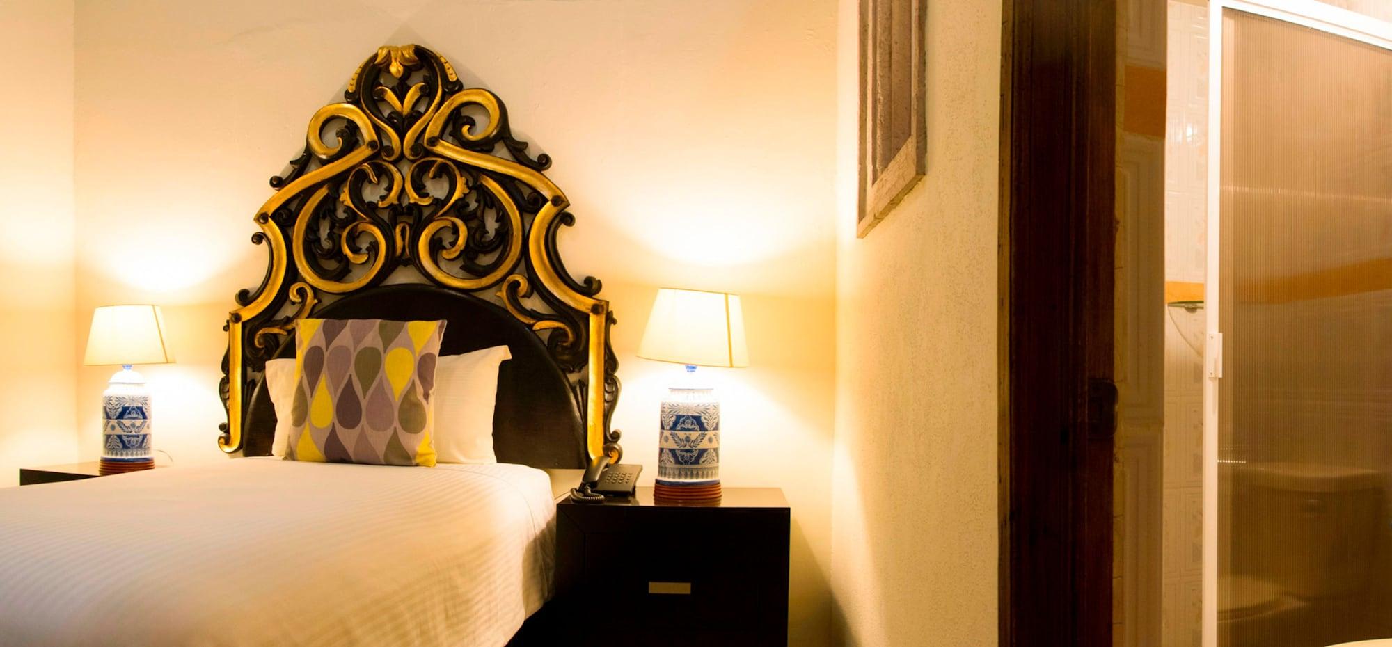 Hotel Expres By Hosting House Morelia Exterior photo